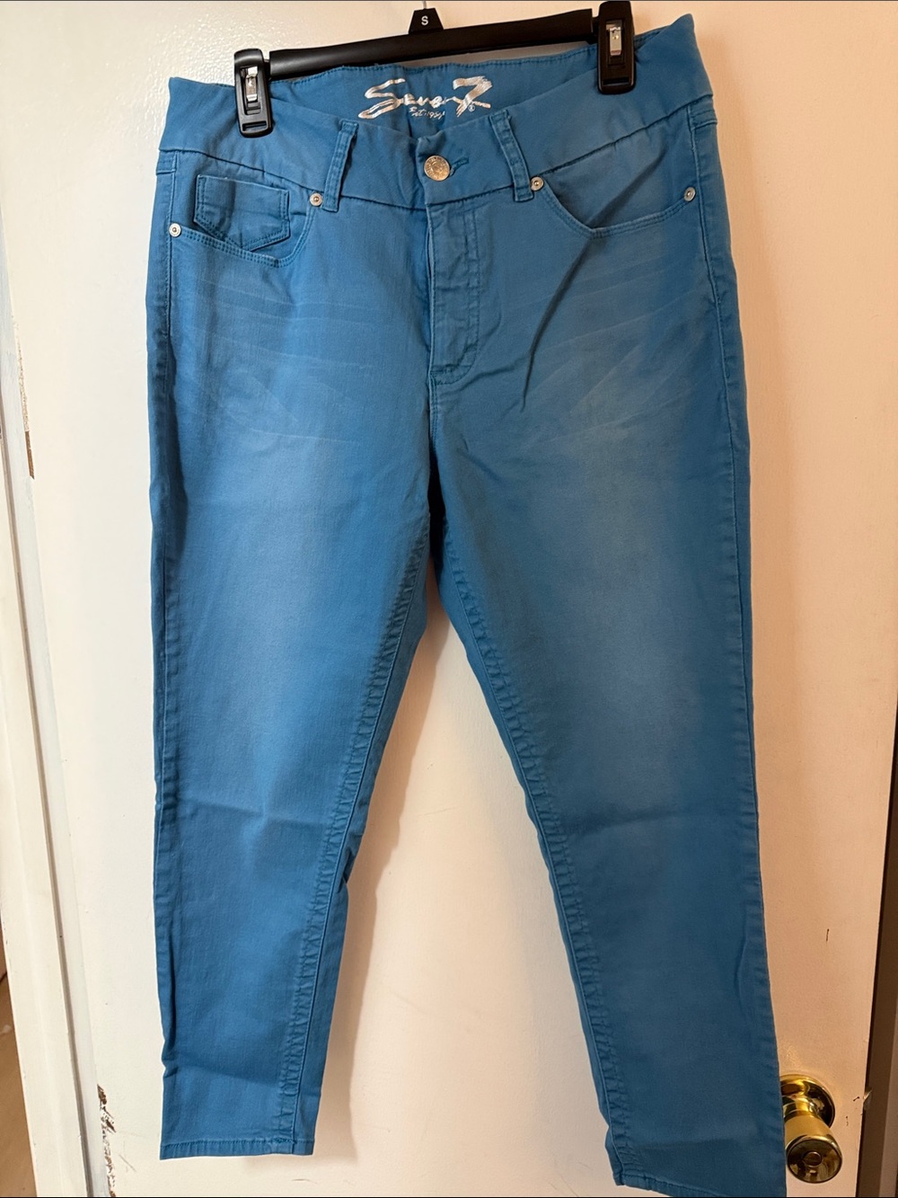 Seven7 Women's light electric-Blue Skinny Jeans